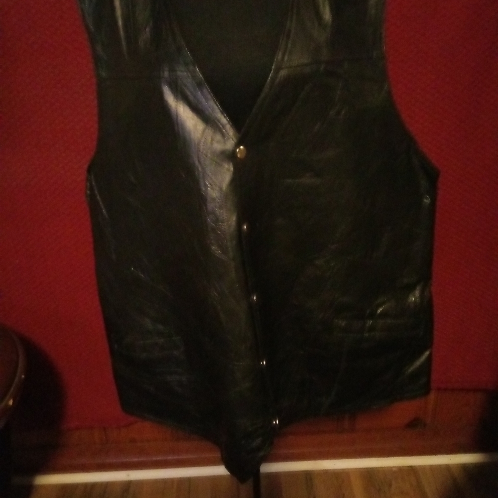 Motorcycle Hawg Hide black leather vest
